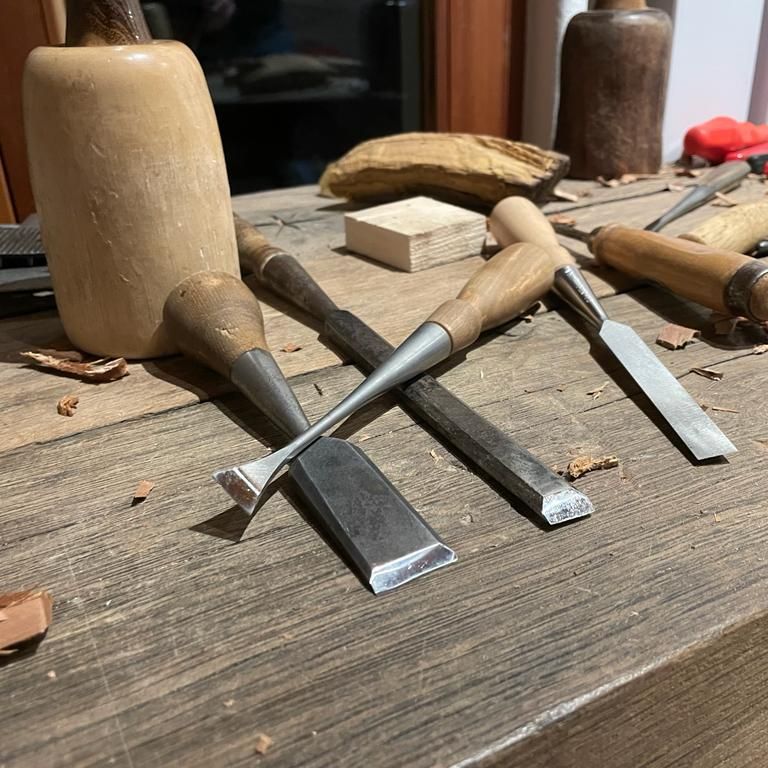 Schnitzen und Drechseln